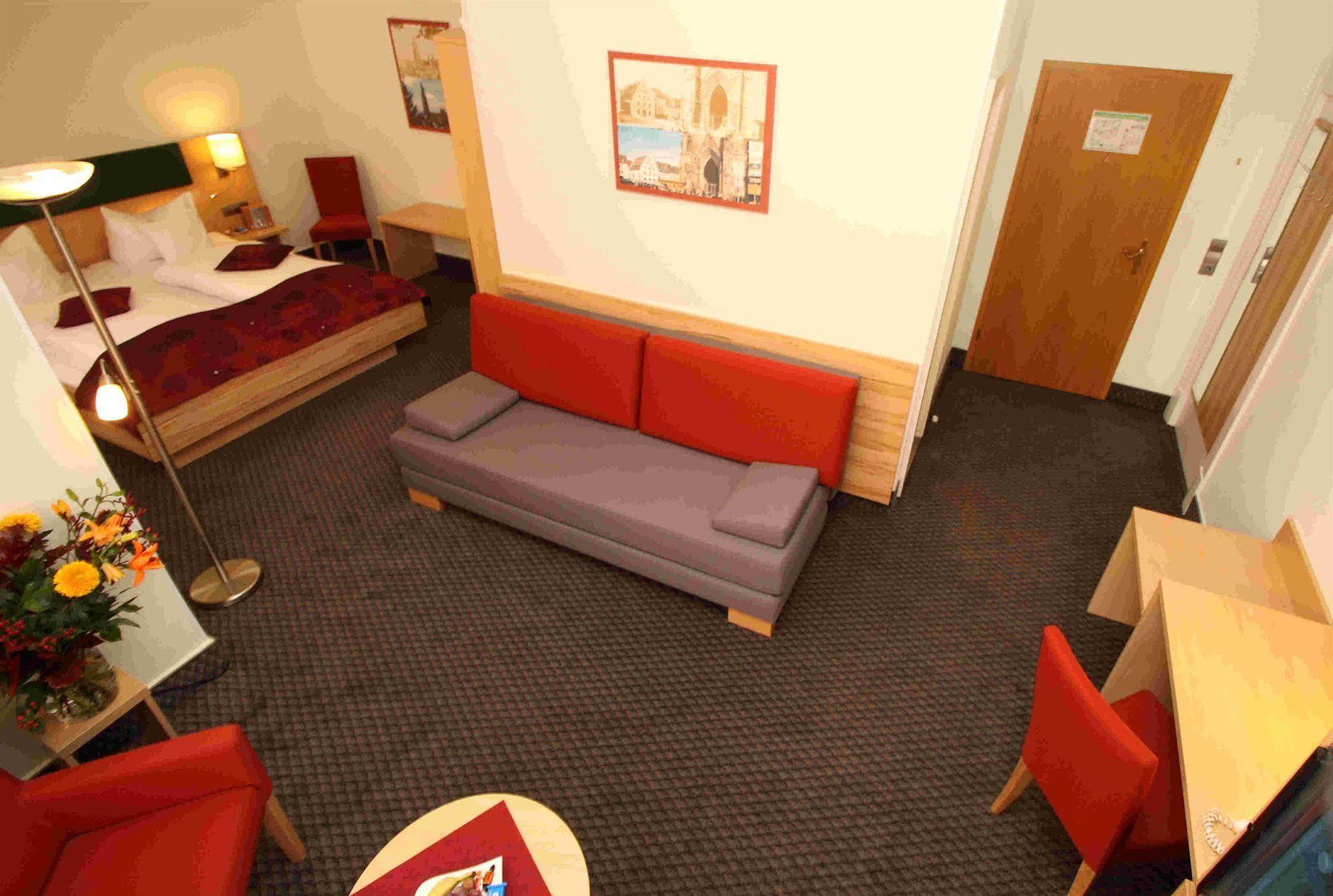 Barbara Hotel 3*