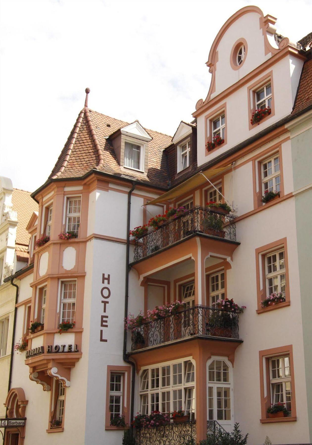 Barbara Hotel